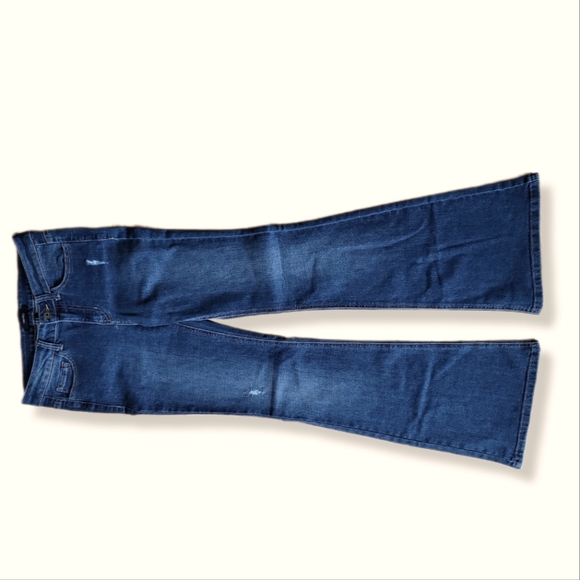 NWT Forever 21 Flare jeans size 27 - Picture 2 of 3